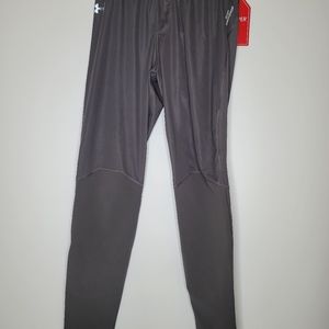 Under Armour NWT Gore Windstopper Ski Gear sz sm